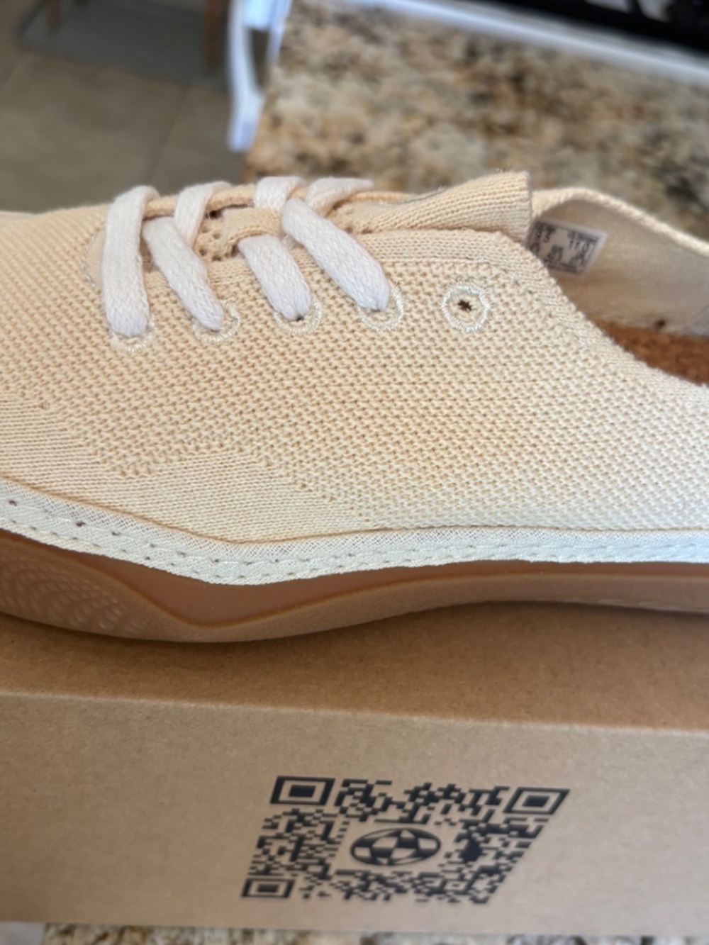 Vans - Picture 2 of 5